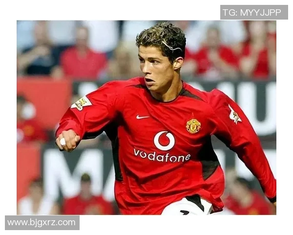 90年代足球传奇人物回顾 世界巨星与时代印记的辉煌岁月 90年代足球传奇人物回顾 世界巨星与时代印记的辉煌岁月